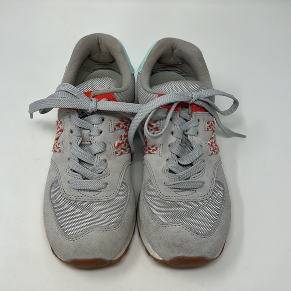 New Balance Suede Rope Accented Sneakers Size 7.5 Excellent Condition - Picture 5 of 13